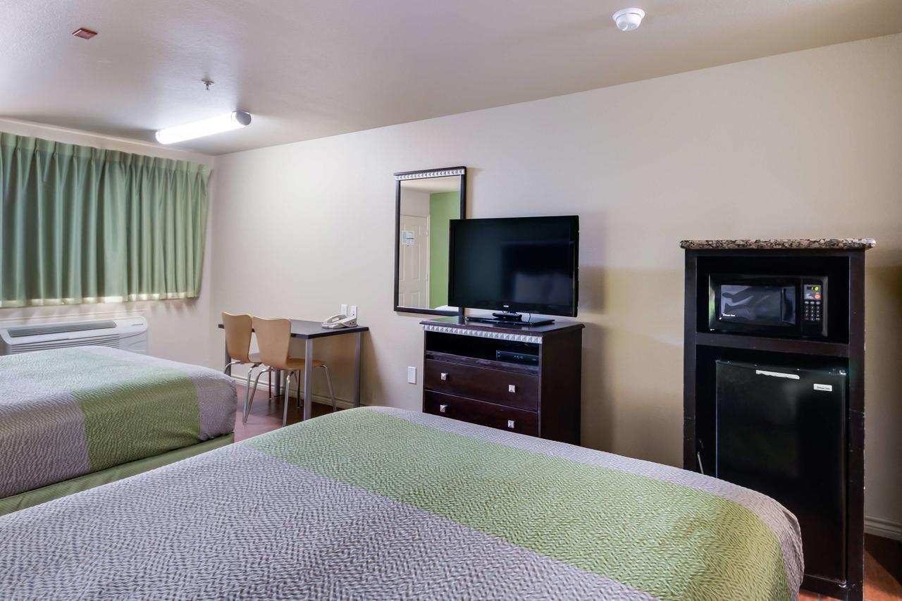 Motel 6 Floresville Extérieur photo