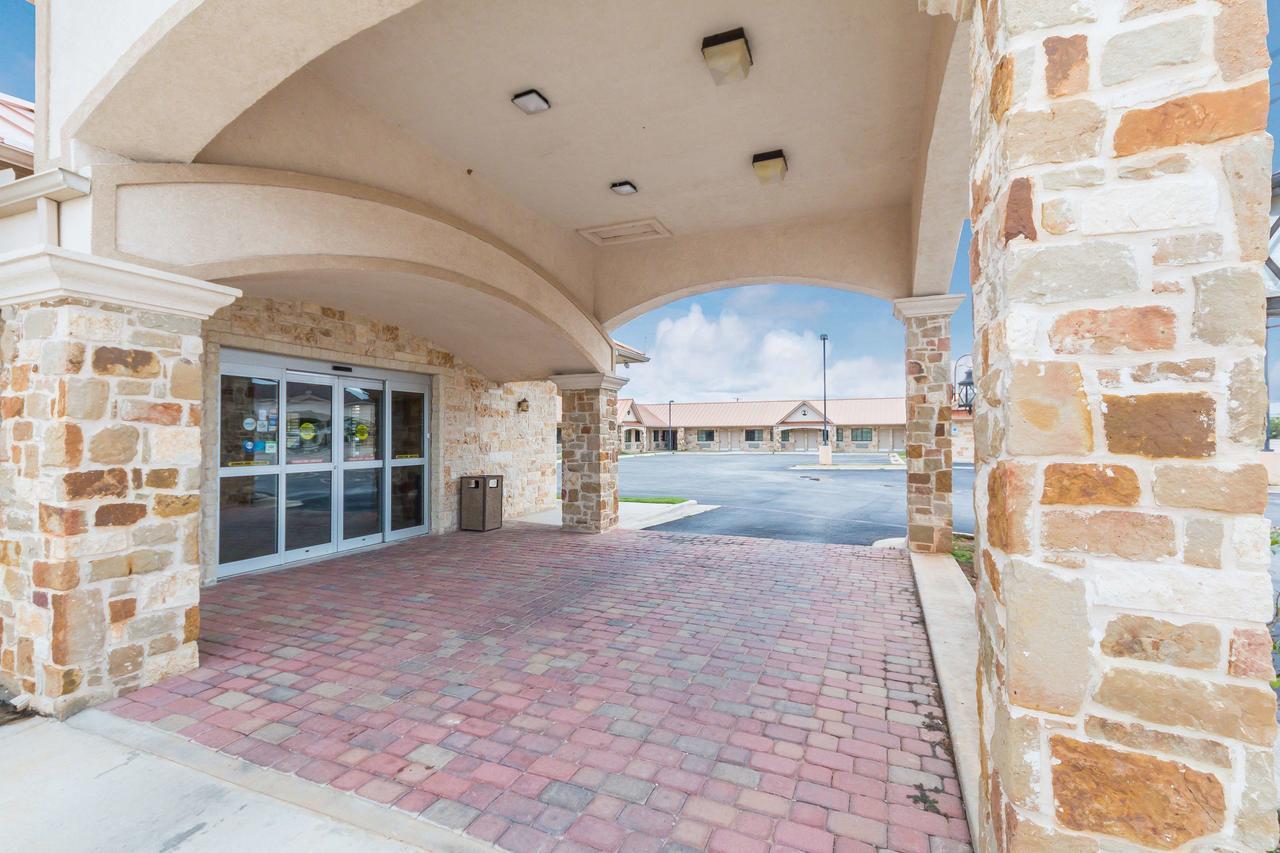 Motel 6 Floresville Extérieur photo